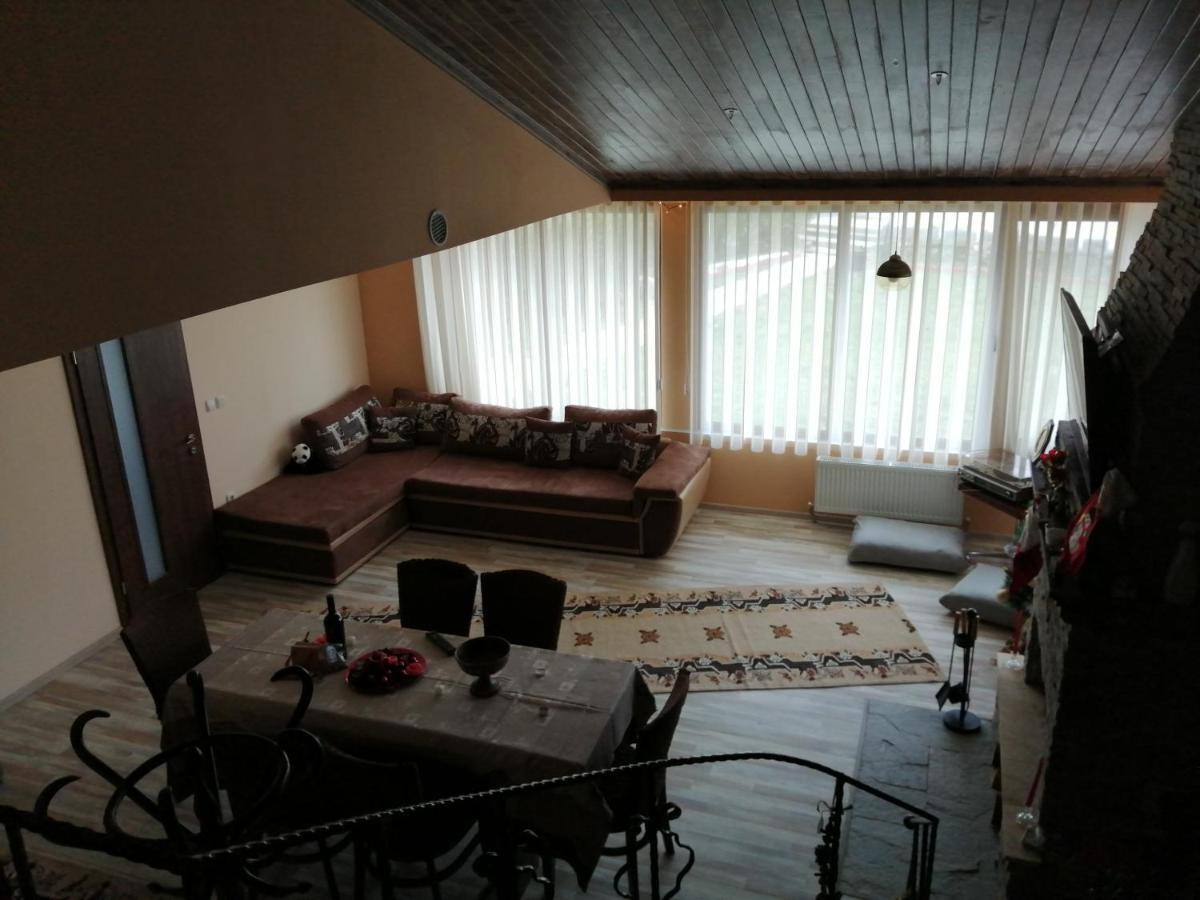 Къща За Гости Уют Guest House Cozy Старосел Екстериор снимка